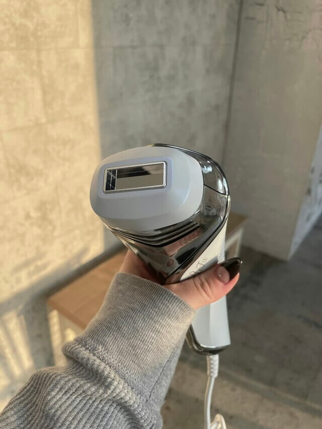 冷却機能が搭載された脱毛器！「ReFa EPI COOL」自宅で簡単ムダ毛ケア