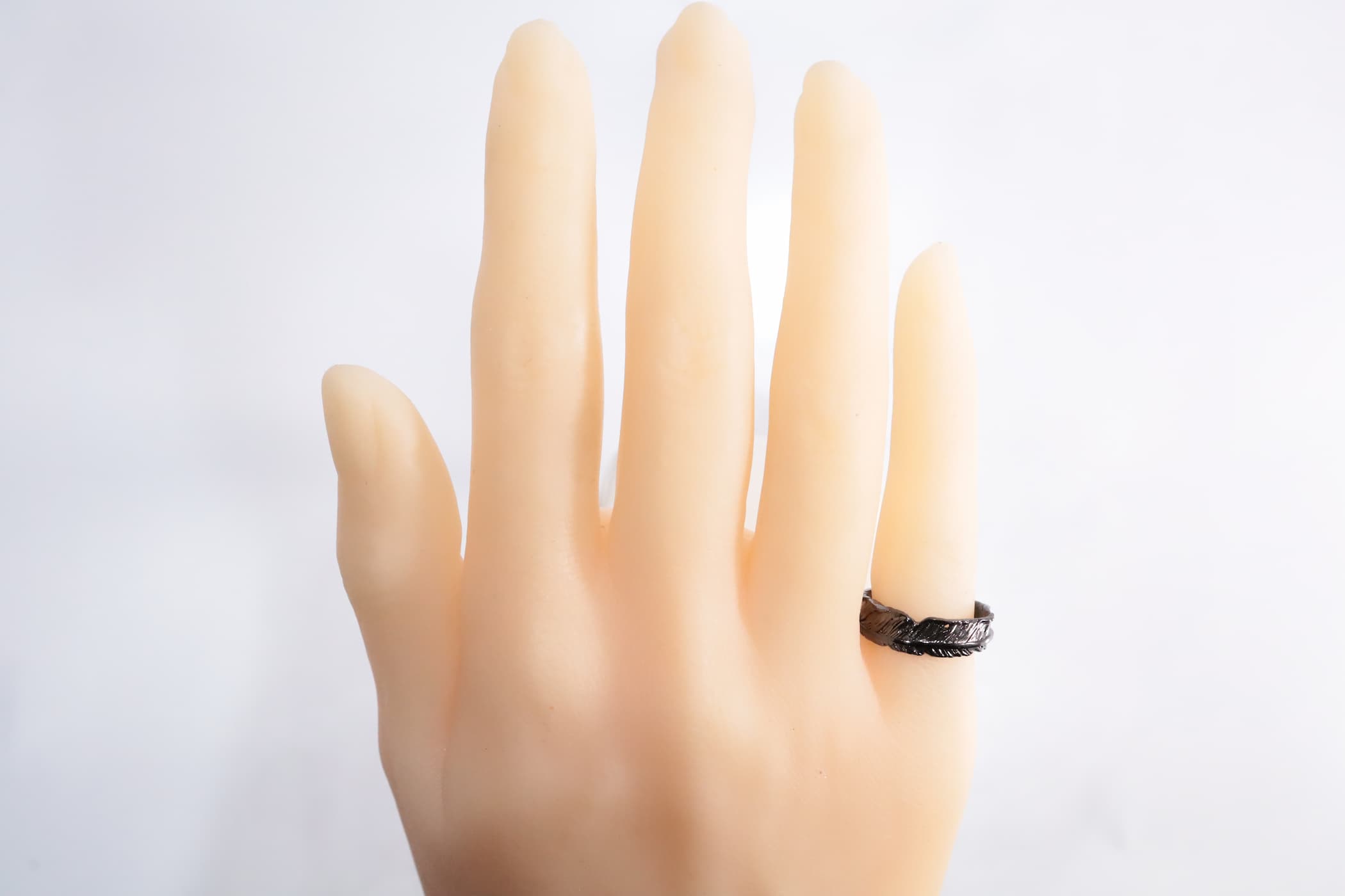 ブラックフェザーリング buff(バフ)