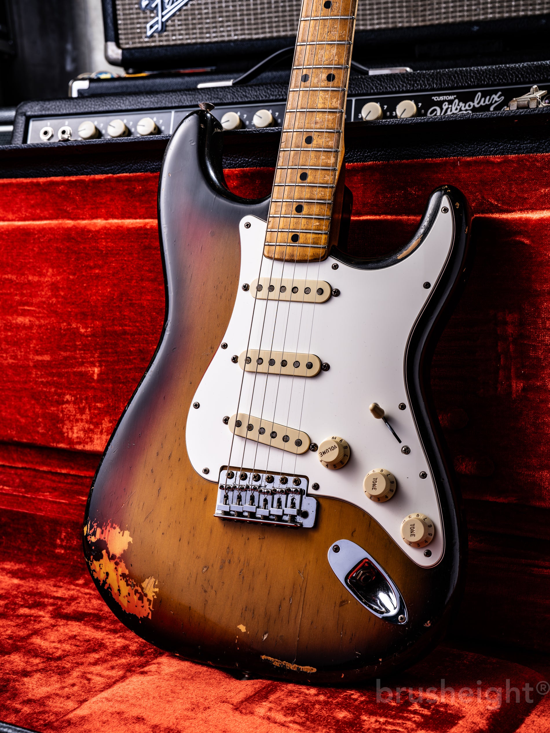 Fender 1974's Stratocaster 3Tone Sunburst 3.4Kg!!! – brusheight