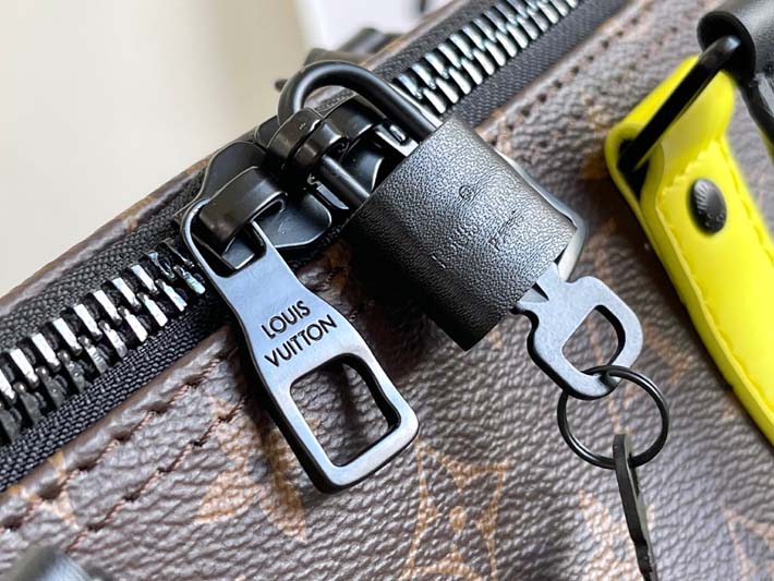 ルイ・ヴィトン「キーポル・バンドリエール 50」M45866「オンライン