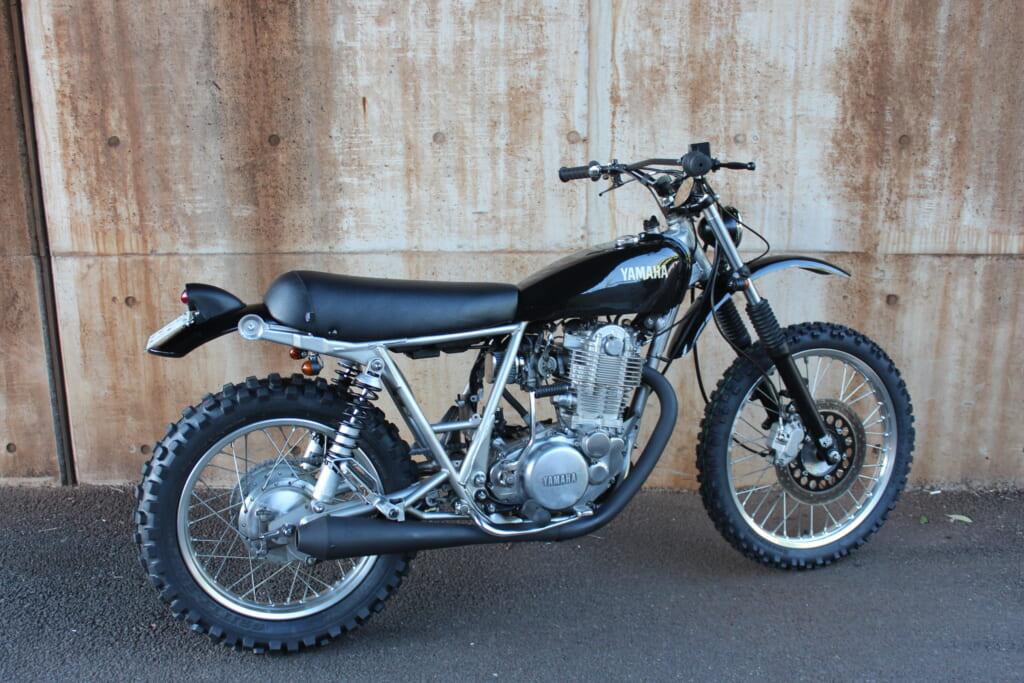 FOR SALE!! '07 YAMAHA SR400 VMX Silver Frame - ブラットスタイルの