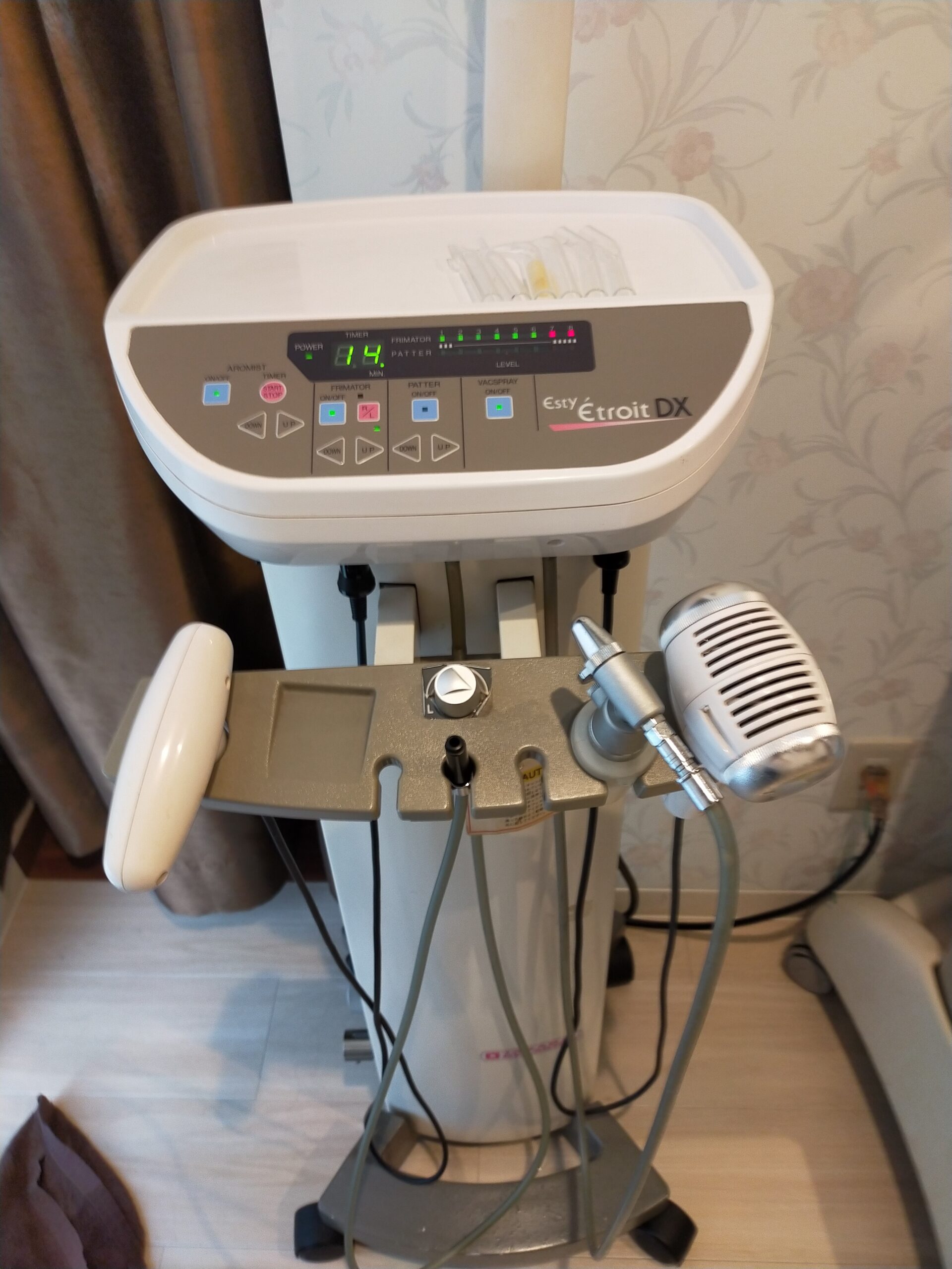 タカラベルモント複合スチーマー エスティエトロアDX 中古美容機器 完売