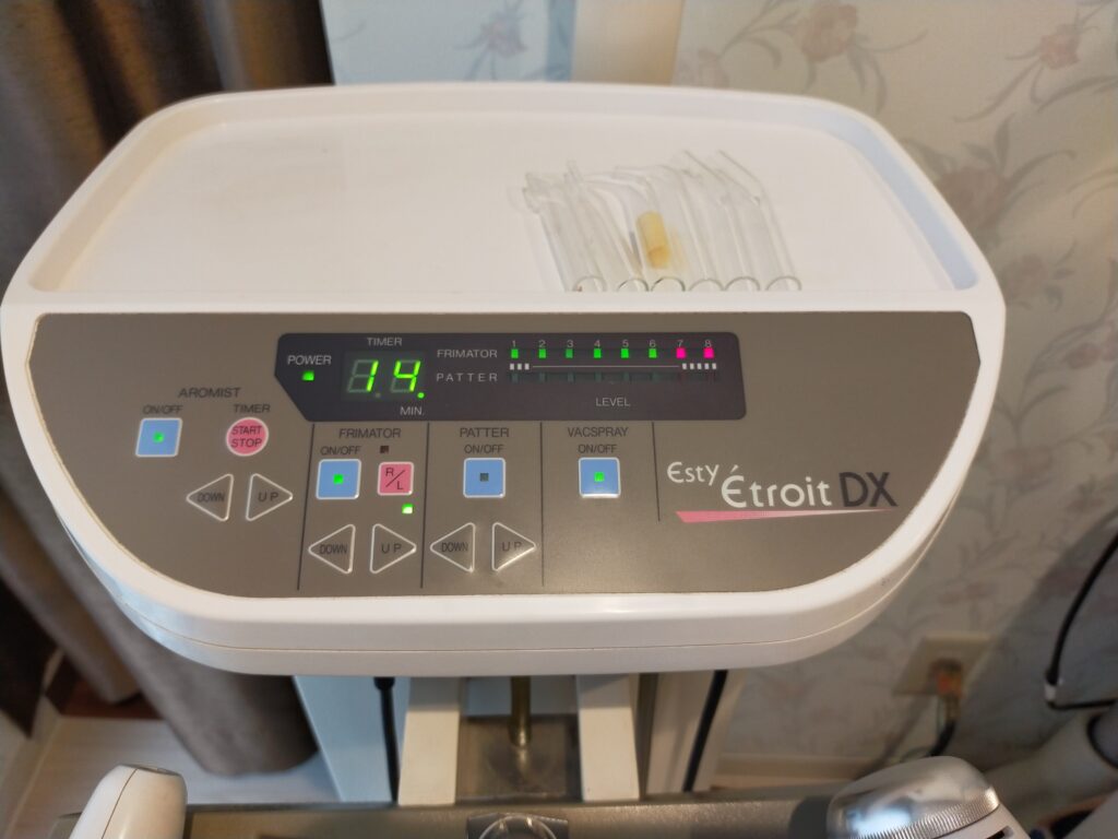 タカラベルモント複合スチーマー エスティエトロアDX 中古美容機器 完売