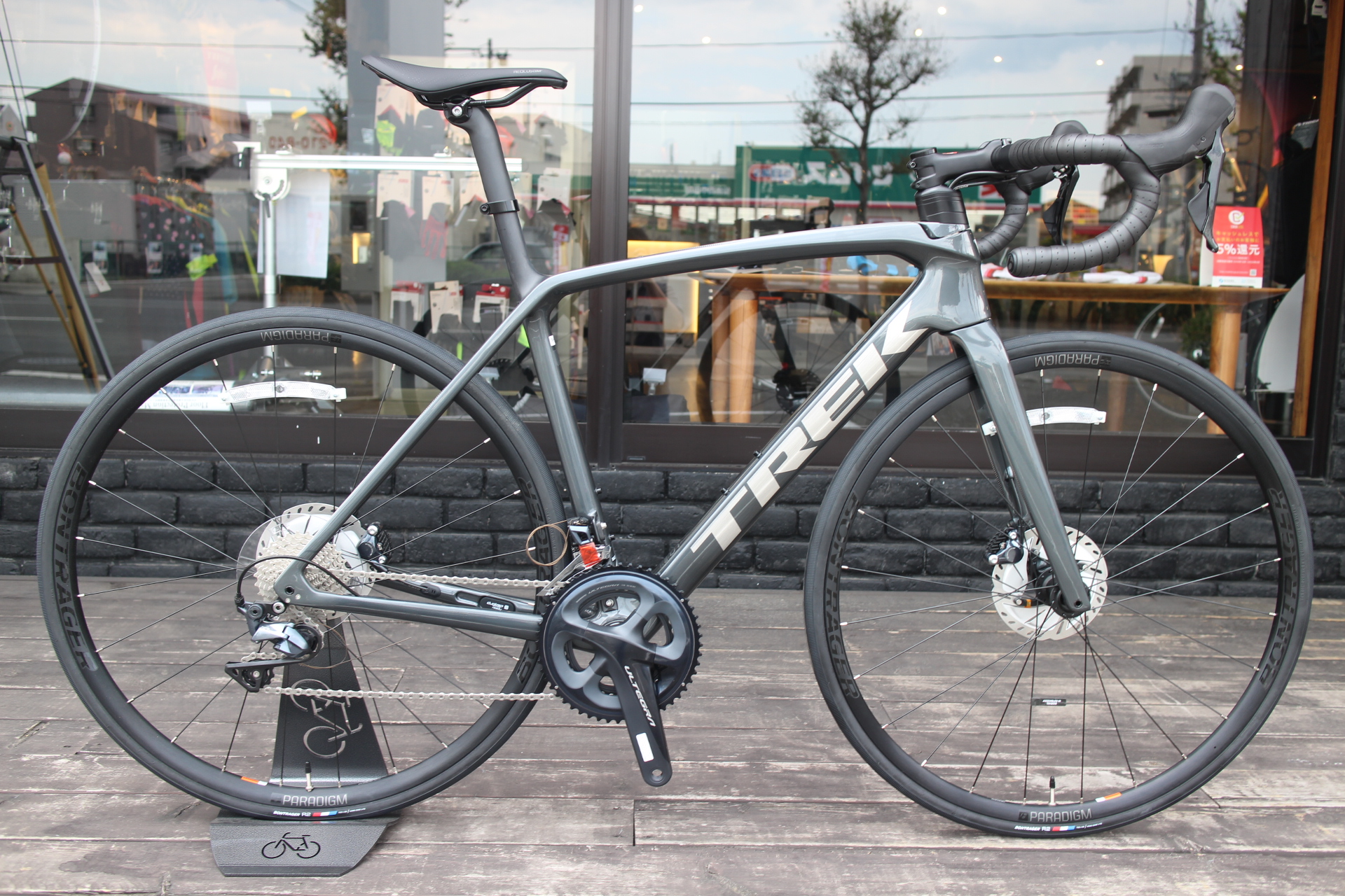 トレック 2021年 エモンダSL6ディスク エアロ＆アルテグラの軽量