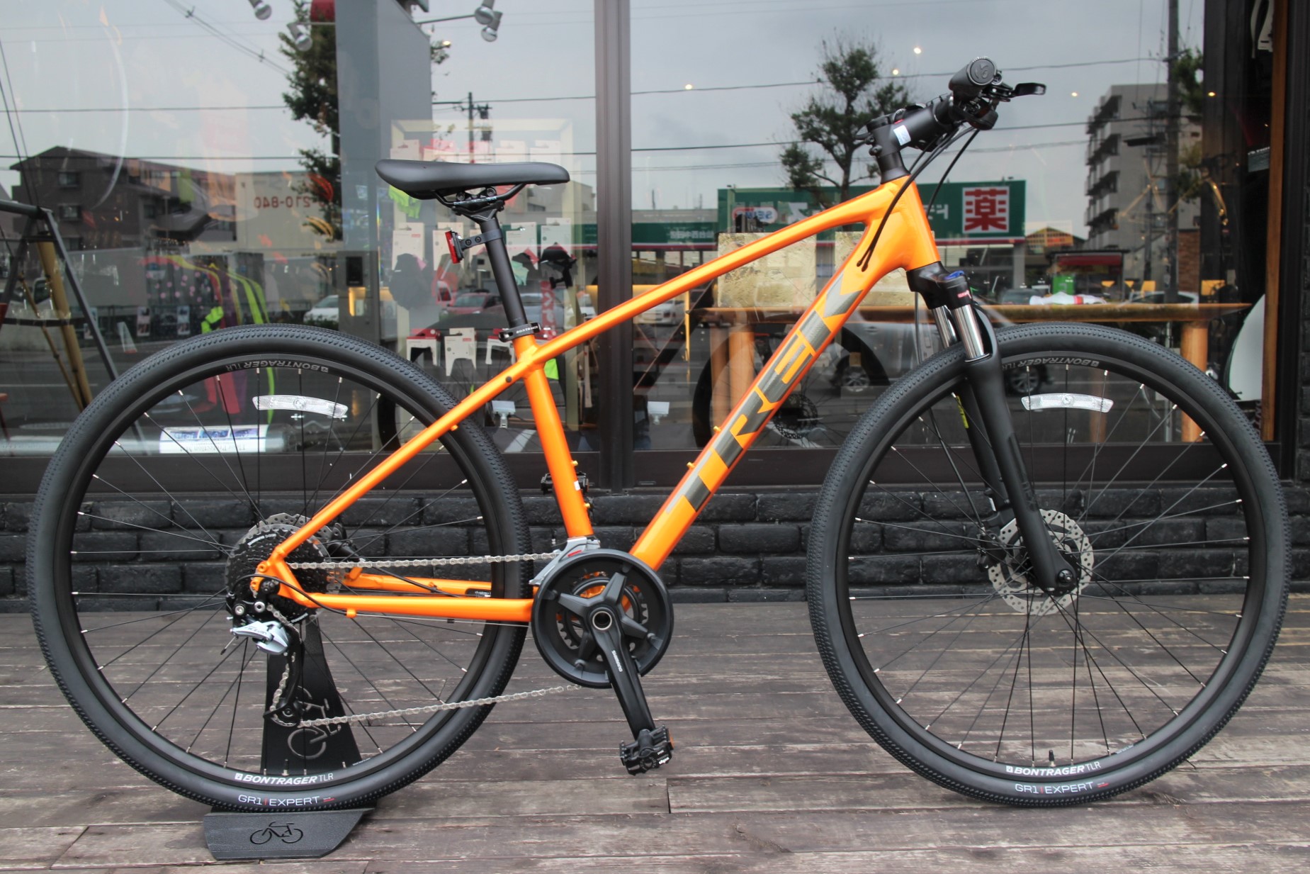 トレック 2021年 Dual Sport3 ハードに使える！サス付き万能クロス