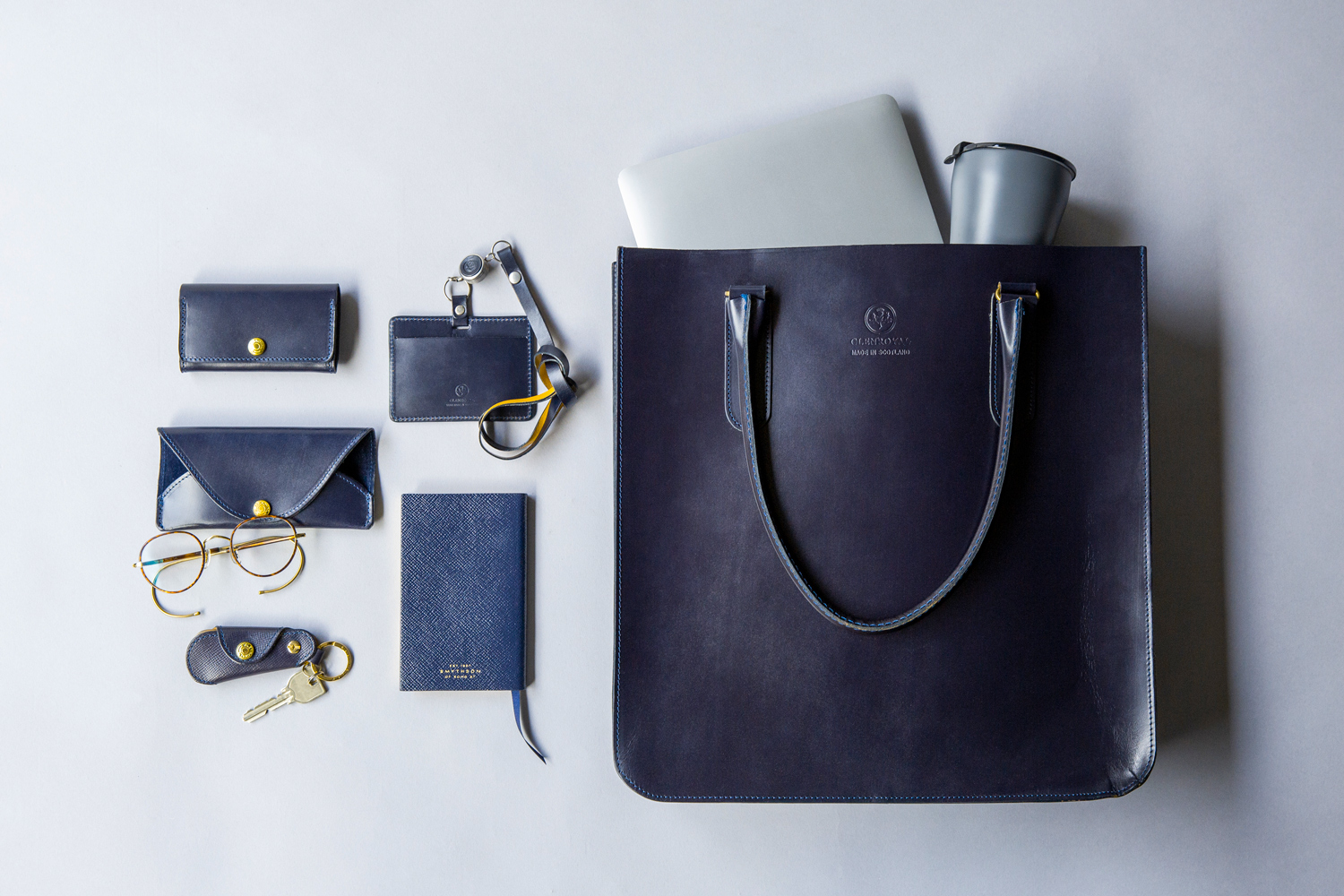 オンオフを自在に行き来する、グレンロイヤルの名作「2ハンドルトート