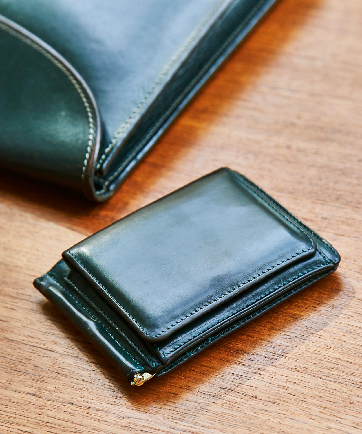 新たに選ぶ、長く使えるグレンロイヤルの革財布｜自分にピッタリの