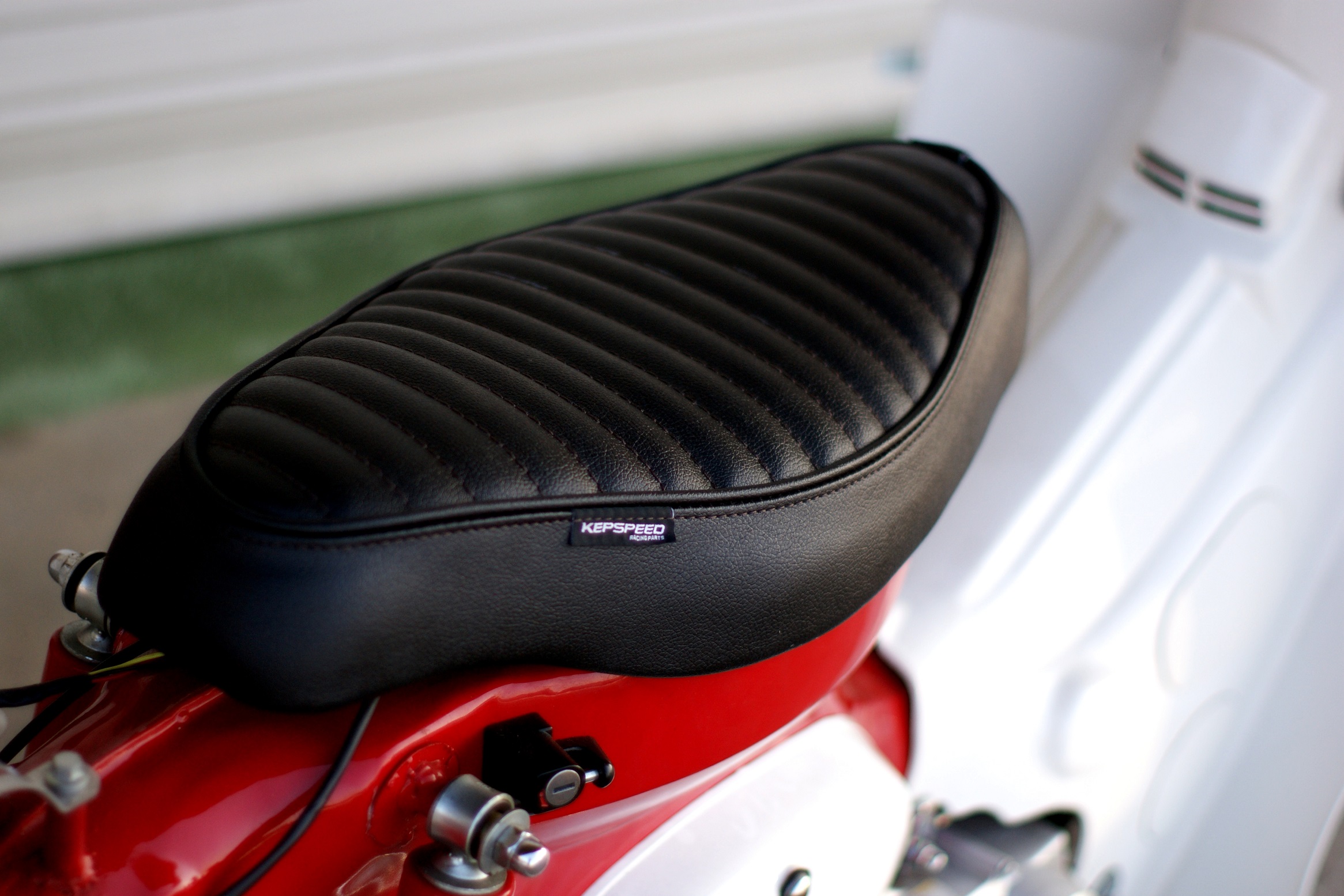 KEPSPEED製 スーパーカブ用 タックロール カスタムシート モンキーや