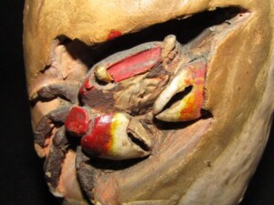 東京都港区にて、水月焼、楽山焼、二六焼の天神蟹彫の煎茶碗、湯呑