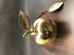 4″ SOLID BRASS APPLE | Gold Coast Award