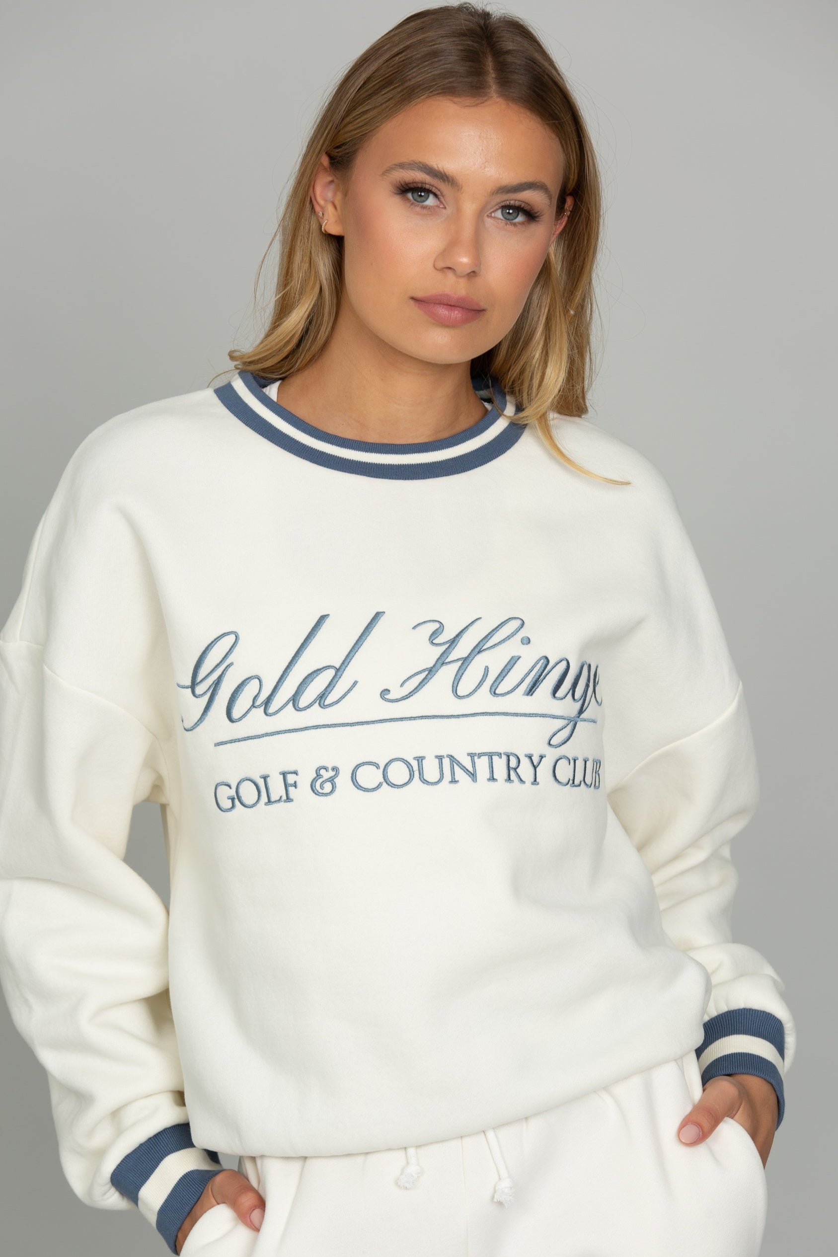 Country Club Sweatshirt – Gold Hinge