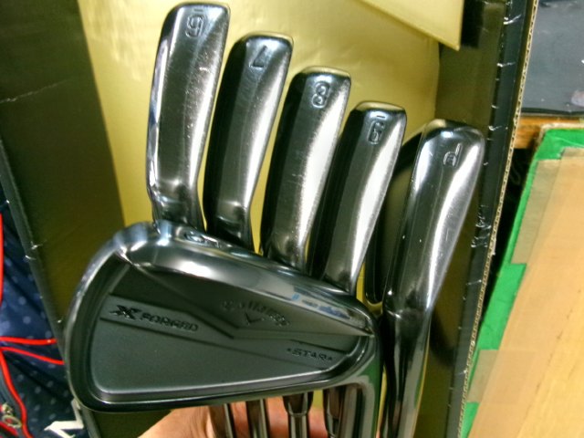 X-FORGED STAR 2024 BLACK NSPRO950GHneo(JP) 6S キャロウェイ