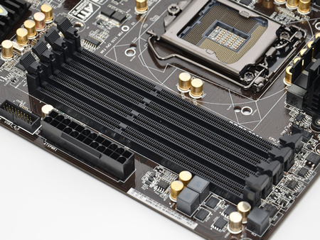 エルミタ的速攻撮って出しレビュー Vol.152 ハイエンドマザーボードを