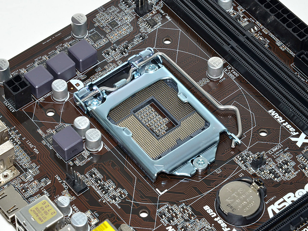 独自機能で武装した遊べるエントリーマザーボード、ASRock「H81M-HDS