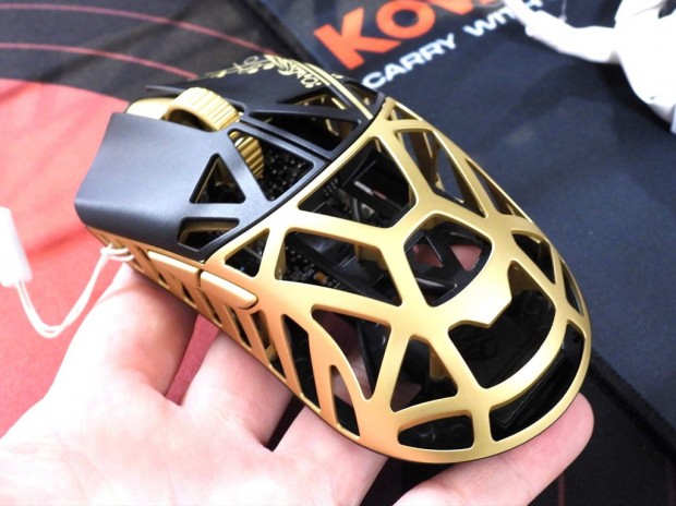 わずか39g、マグネシウム合金の肉抜き筐体を採用する軽量ワイヤレス