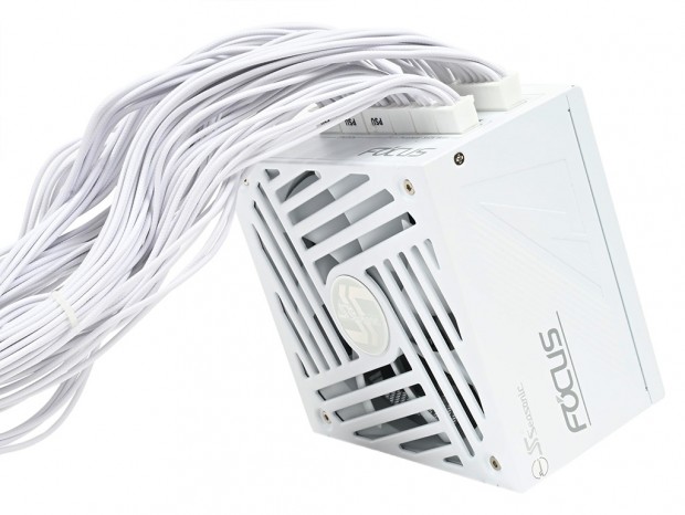 老舗が投入した革新的設計“OptiSink”採用の最新電源ユニット、Seasonic