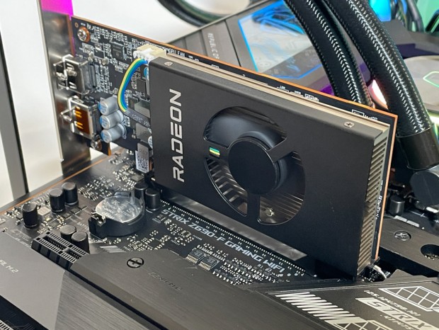 1スロット・ロープロファイル対応のコンパクトVGA、玄人志向「RD