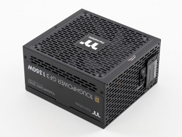 風通しも安定感も抜群な大容量ATX 3.0電源、Thermaltake「TOUGHPOWER