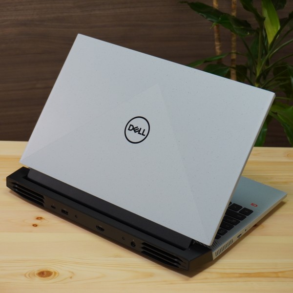 デルG15 Ryzen Edition 5525ゲーミングノートPCの特徴解説 : パソコン