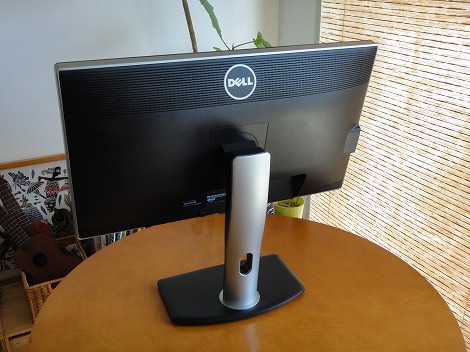 DELL U2713HMレビュー：IPSパネル搭載で表示が綺麗！/パソコン徹底比較