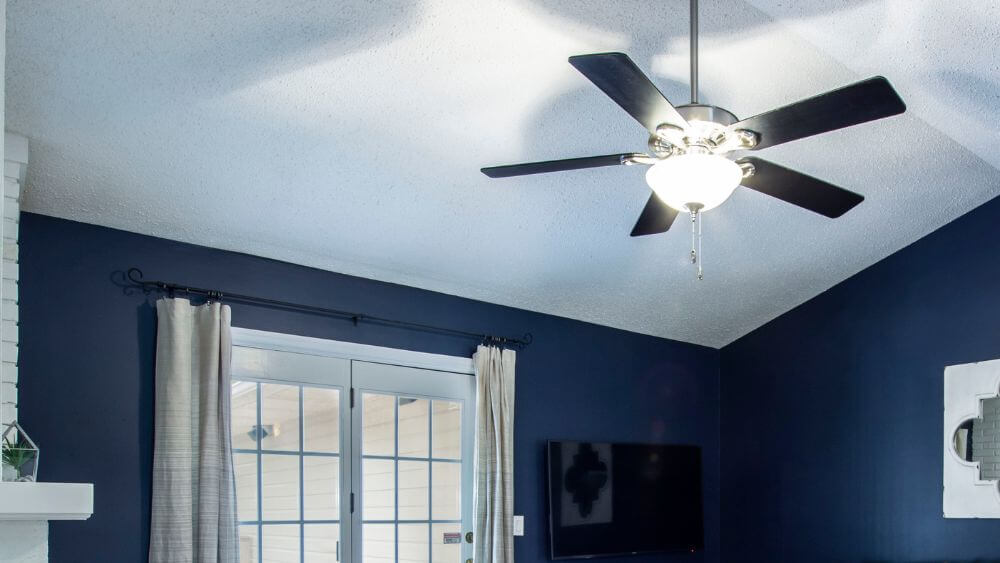 シーリングファンライトは後悔する？メリット・デメリットとおすすめ