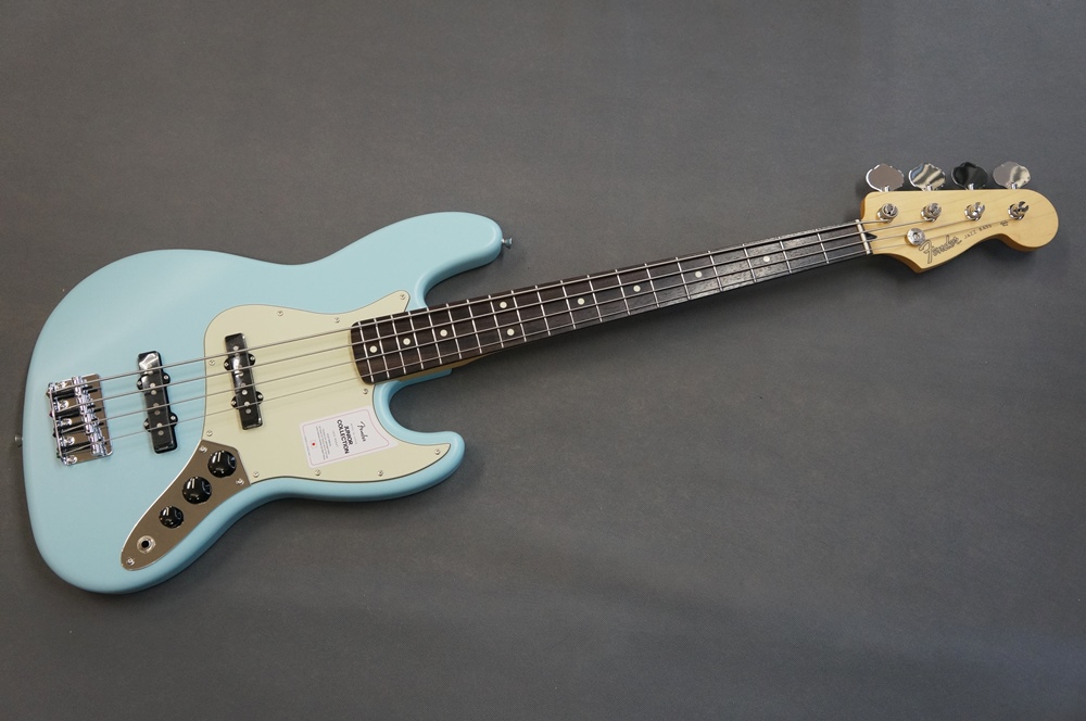 Fender Made in Japan Junior Collection Jazz Bass - Satin Daphne