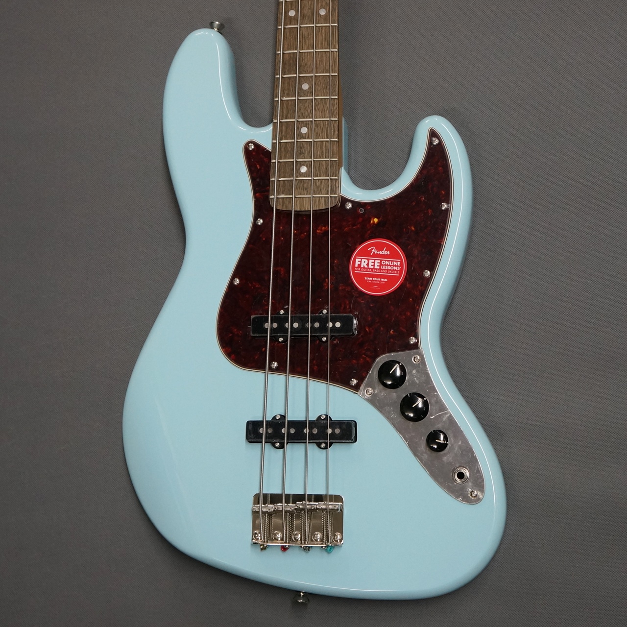 Squier Classic Vibe '60s Jazz Bass Daphne Blue 【お取り寄せ品