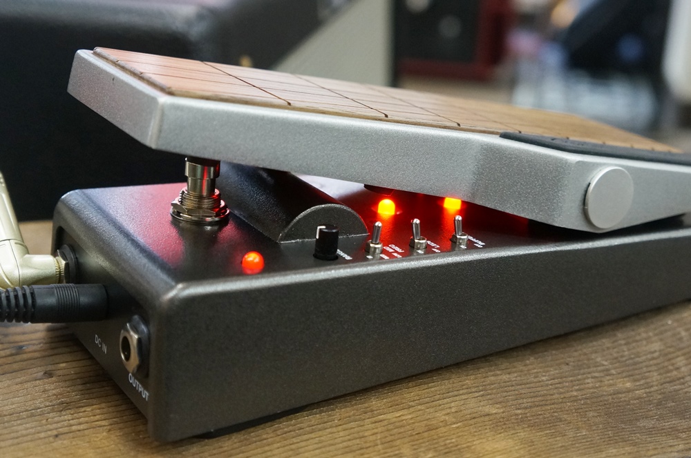 Fender Tread-Light Wah Pedal - ワウペダル - / 楽器屋BOW オンライン