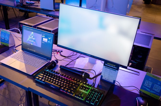 25インチ×320Hzのゲーミングモニター「AMZFAST G25F6F」で『Apex