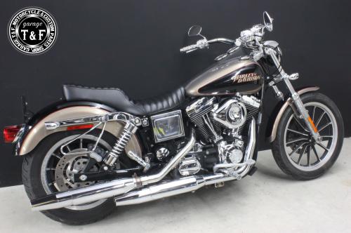 有限会社ガレージT&F / ダイナ(DYNA)前期用 ダブルシート(タックロール)