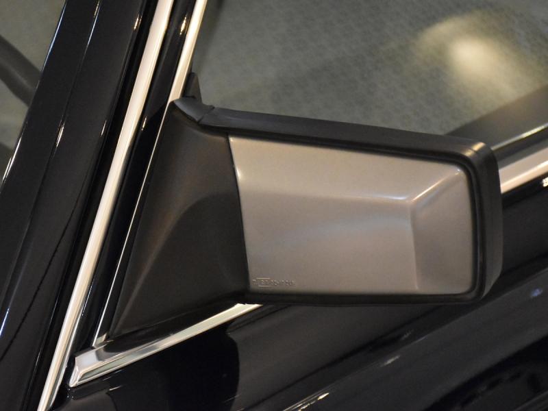 メルセデスベンツ|Sクラス|560SEL(V126) 7,400km 1オーナー なにわ33