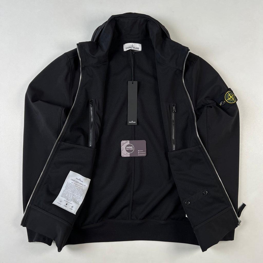 Stone Island Light Soft Shell-R Hooded Jacket Black – Garmz Factory