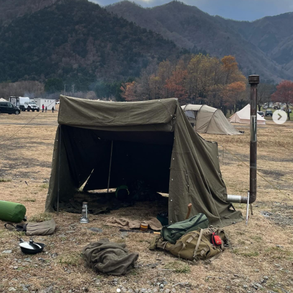 軍幕って知ってる？】男心くすぐる！変幻自在のキャンプスタイルが