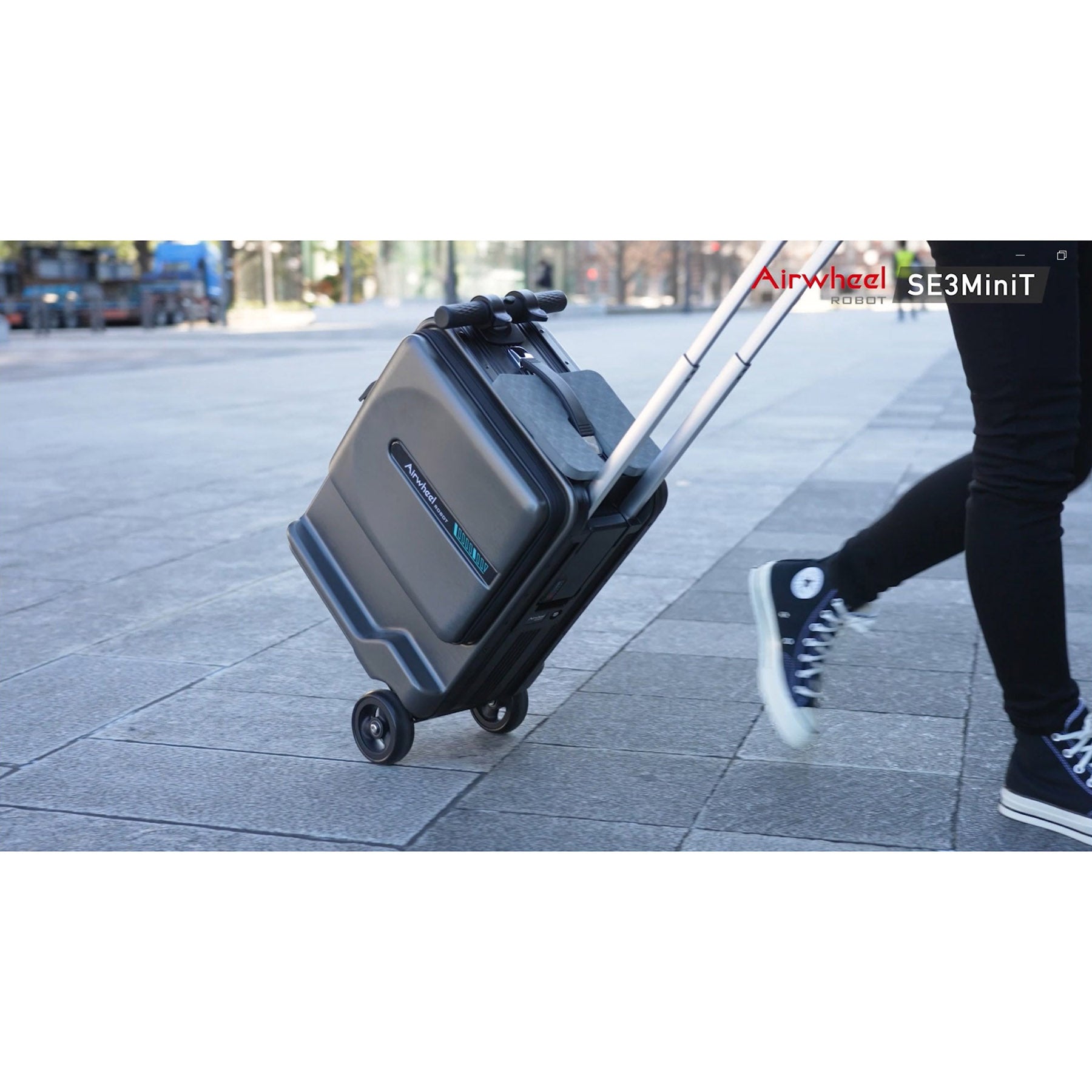 Airwheel ROBOT 電動スマートスーツケース
