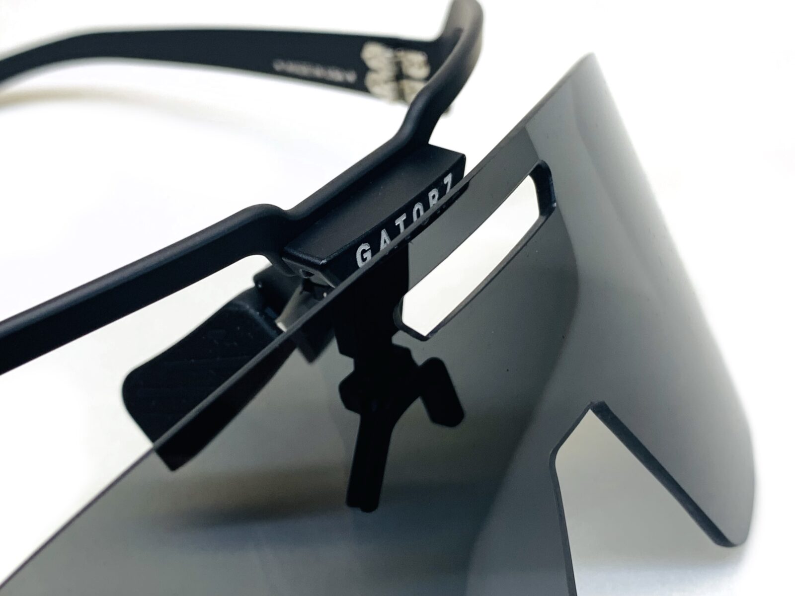 GATORZ新作モデル『HAVOK』 – 名古屋栄のスポーツサングラス・メガネ