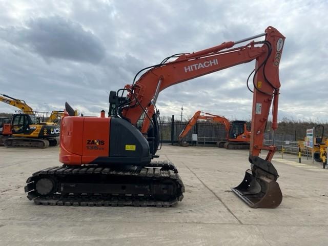 Hitachi ZX135US-5B - Gleneden