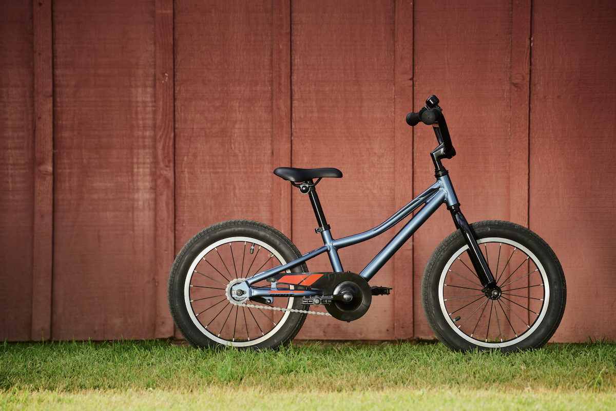 00000083_004_MY22_Animator_16_