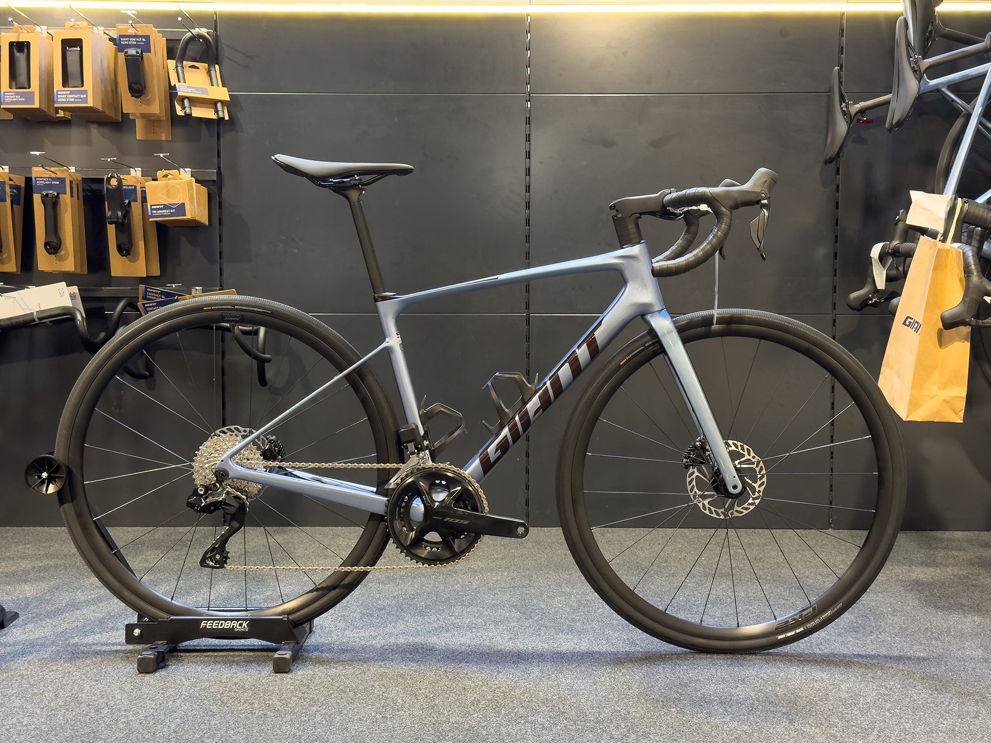 Giant Defy Advanced 1 - Frost Silver – Giant Sydney