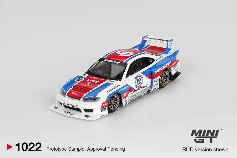 MINI GT No.1022 Nissan LB-Super Silhouette S15 SILVIA GARASIDRIFT
