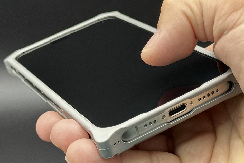 ソリッドバンパーforiPhone16Plus | GILDdesign