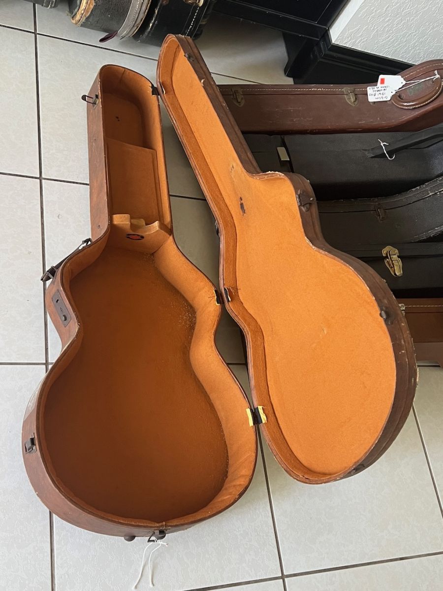 1948-1957 Gibson ES-175 16″ Hard Case | The Guitar Broker