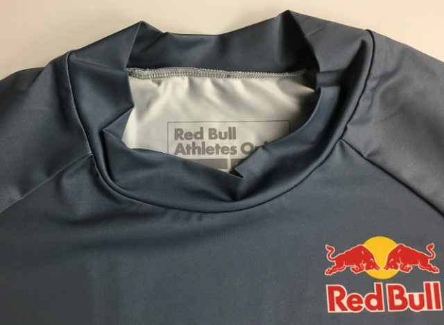 GPコレクションホビー館 ｜ RED BULL ATHLETES ONLY SURF RASHGUARD T