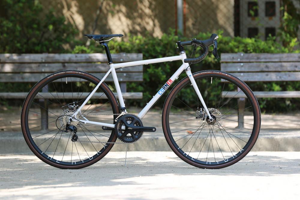 CORNER BIKES / CORNER BIKES