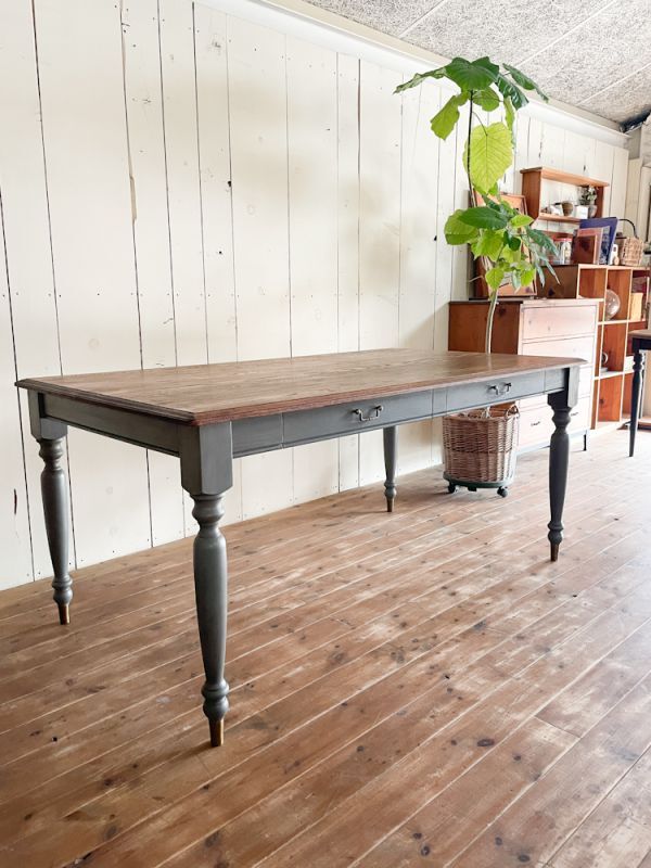 真鍮金具付きろくろ脚ターンドレッグダイニングテーブルw1600@大阪東京