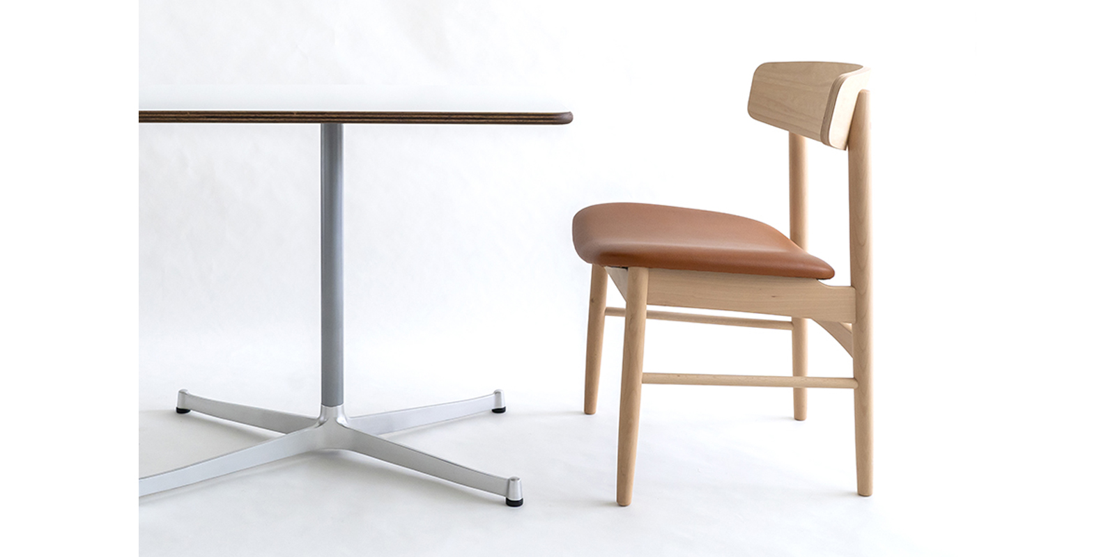 LAUAN TABLE SQUARE・06 | D&DEPARTMENT