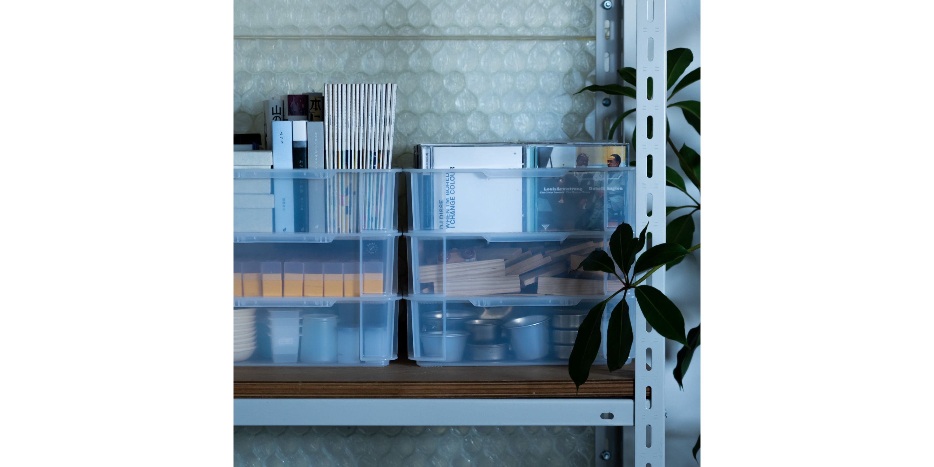 工業用スチールシェルフ（W885）・4段・D450・アイボリー | D&DEPARTMENT