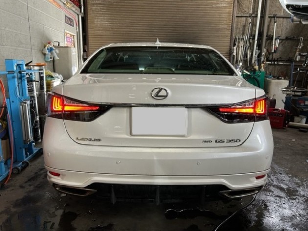 レクサス GS350 GRL15 後期テールランプ 取り付け！｜チューニング