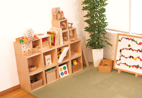 プレイボックス・童具館