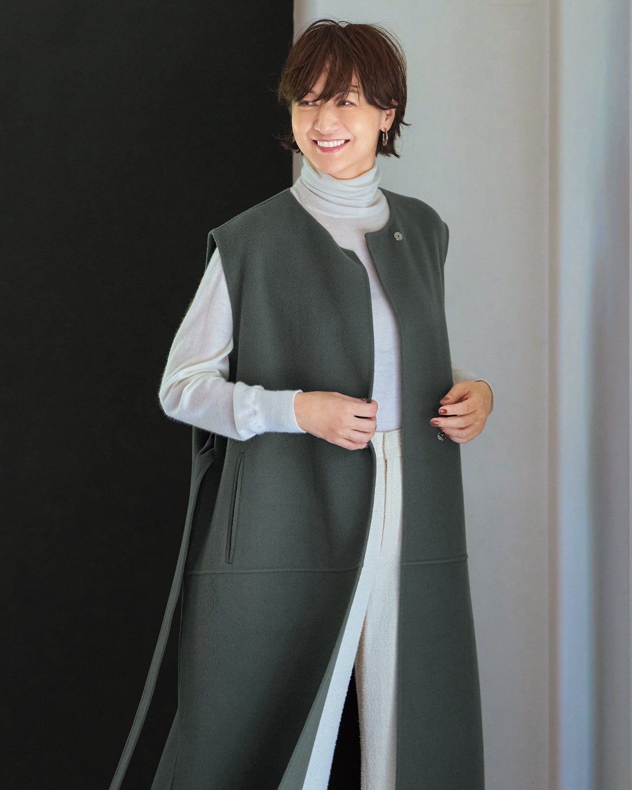 富岡佳子さんが着こなす プレミアムコートスタイル/40代50代からの