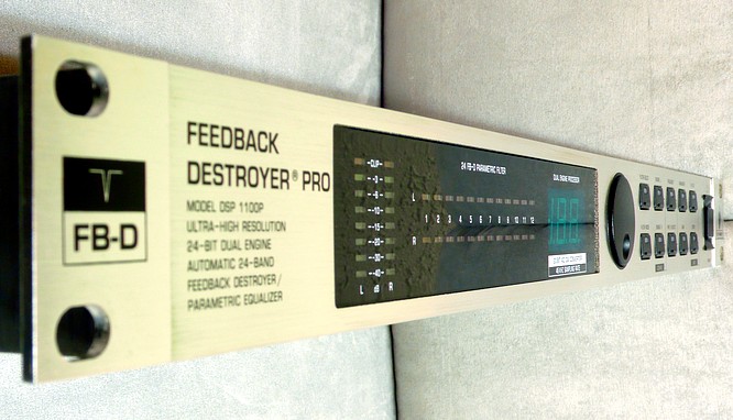 Behringer Feedback Destroyer Pro DSP1100P @ deep!sonic